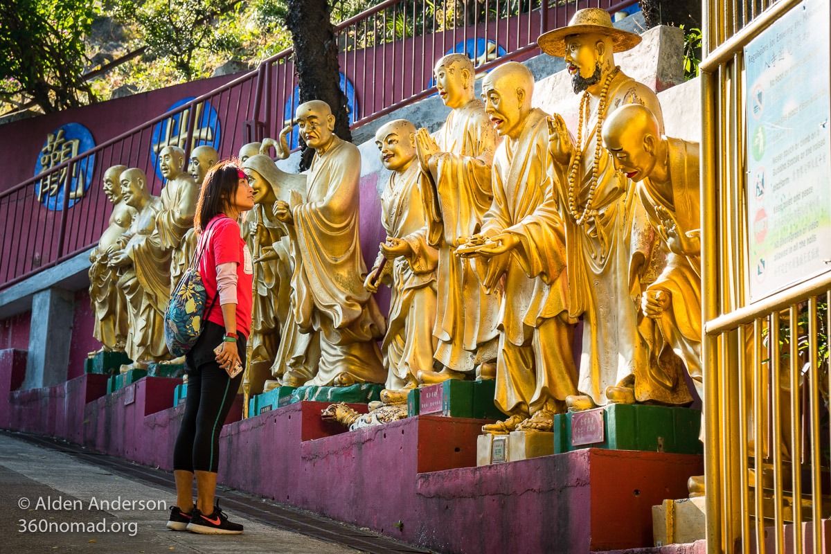 Ten Thousand Buddhas Monastery - 360nomad