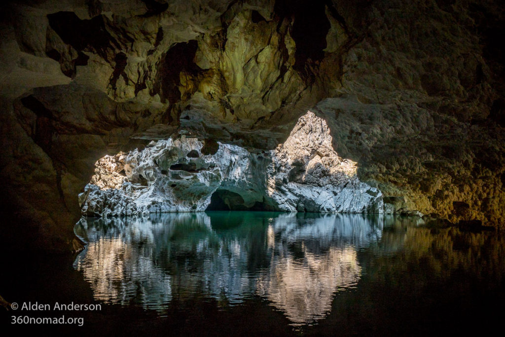Tham Pha Nya Inh Cave